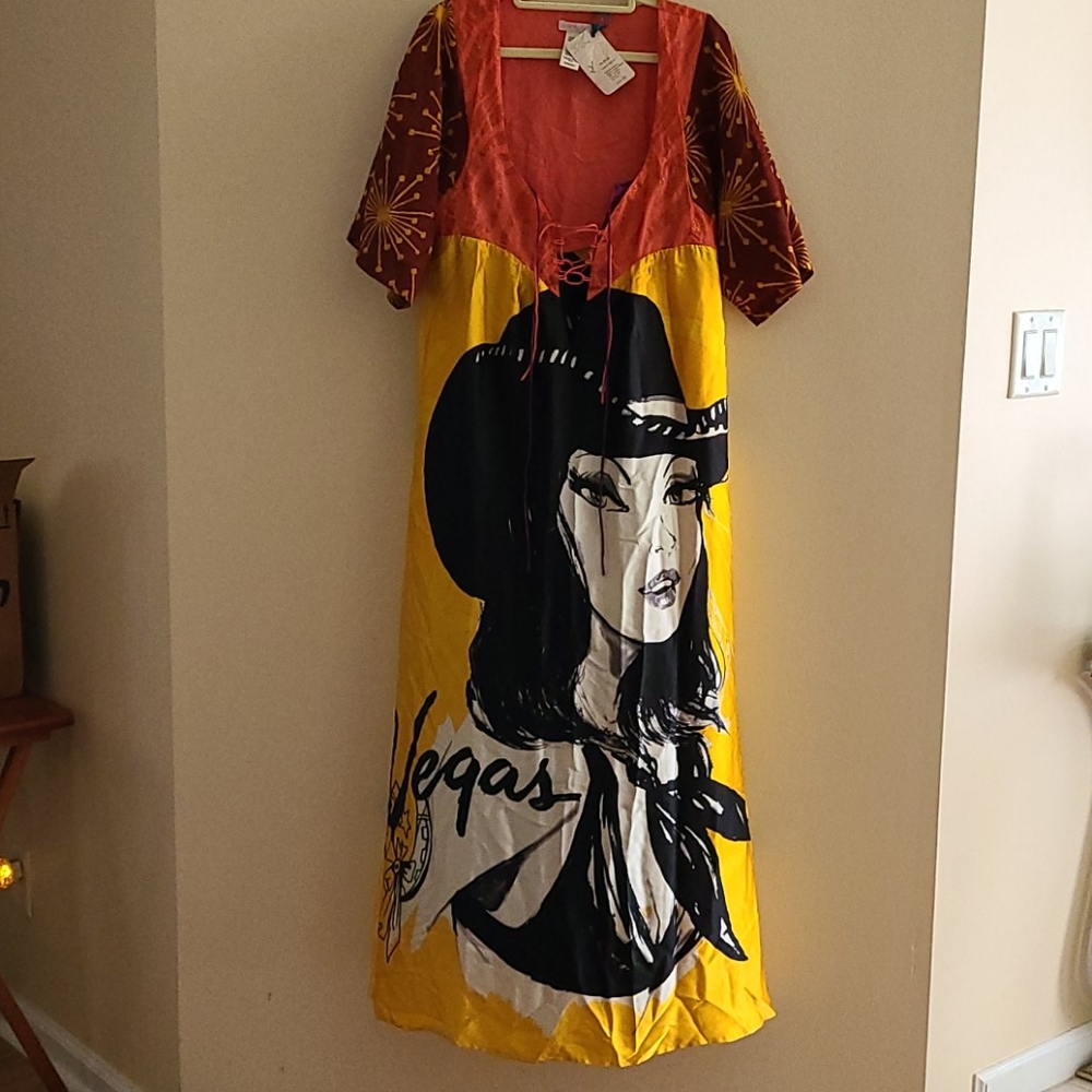 All silk Vagas printed Cusco dress.